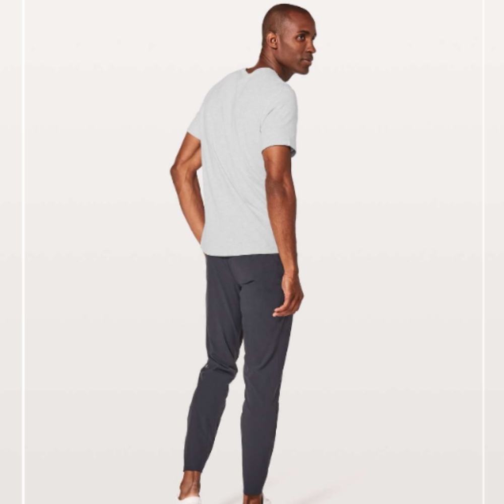 Lululemon 5 year basic tee - Picture 2 of 6